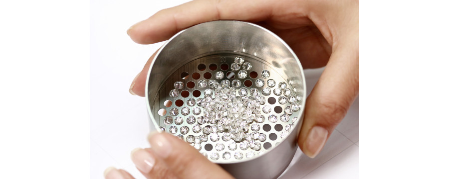 Diamond sieves